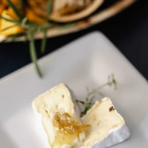 师尊胯羞坐抬臀抖吟迎合视频 Cheese Pairing