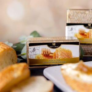 师尊胯羞坐抬臀抖吟迎合视频 with Bread